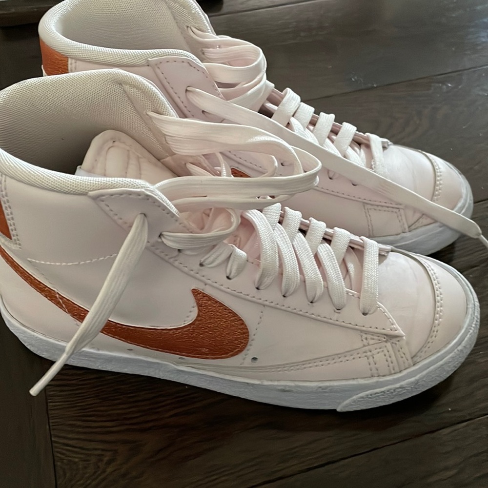 Women’s High top Nike